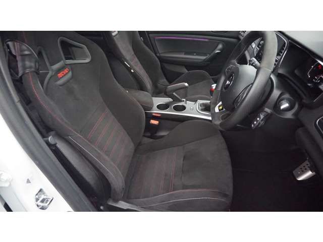 RENAULT RENAULT MEGANE hatchback 2023