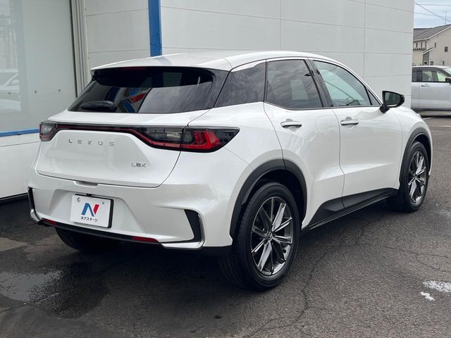 TOYOTA LEXUS LBX 2024