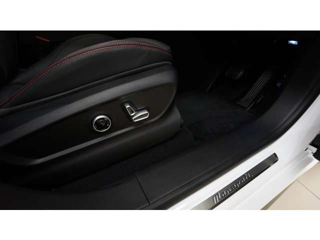 MASERATI MASERATI Grecale 2024