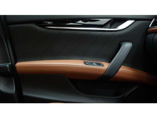 MASERATI MASERATI GHIBLI Sedan 2022