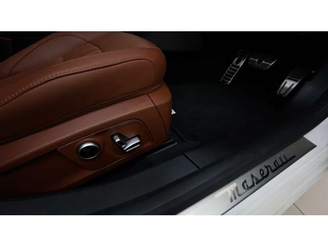 MASERATI MASERATI GHIBLI Sedan 2022