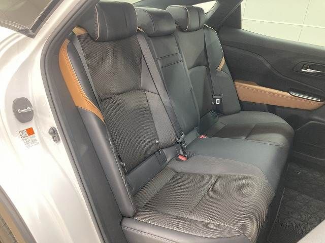 TOYOTA CROWN CROSSOVER 2023