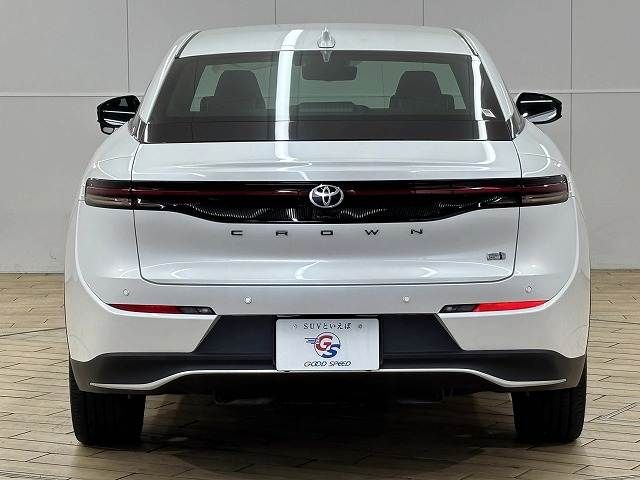 TOYOTA CROWN CROSSOVER 2023