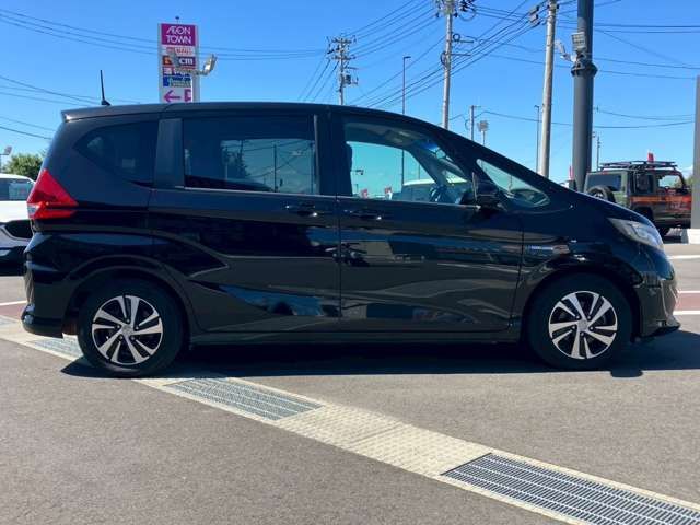 HONDA FREED plus HYBRID 2018