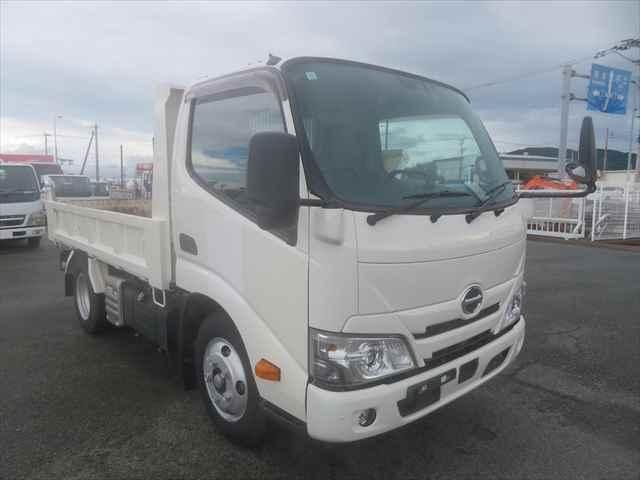 HINO DUTRO 2024