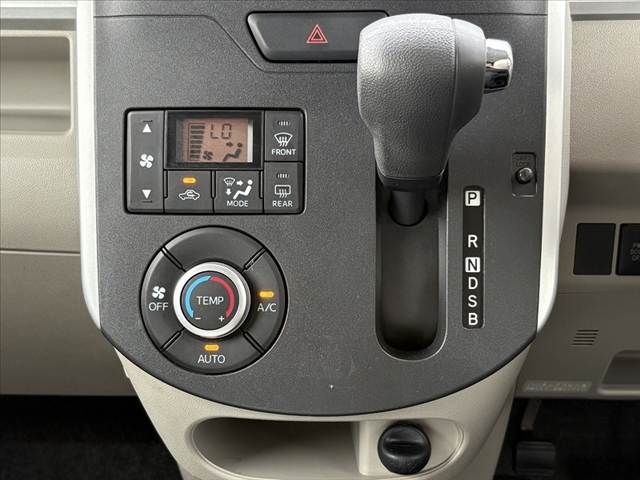 DAIHATSU TANTO 2015