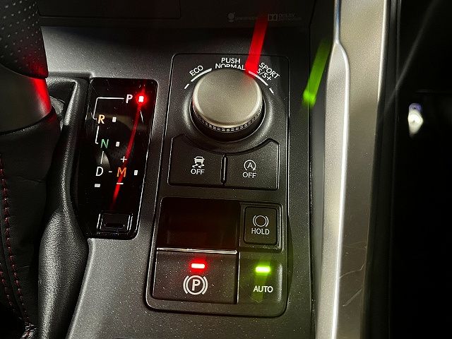 TOYOTA LEXUS NX200t 2016