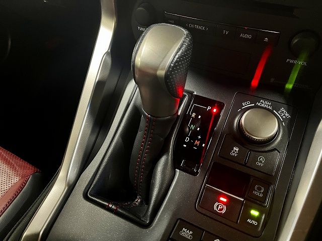 TOYOTA LEXUS NX200t 2016