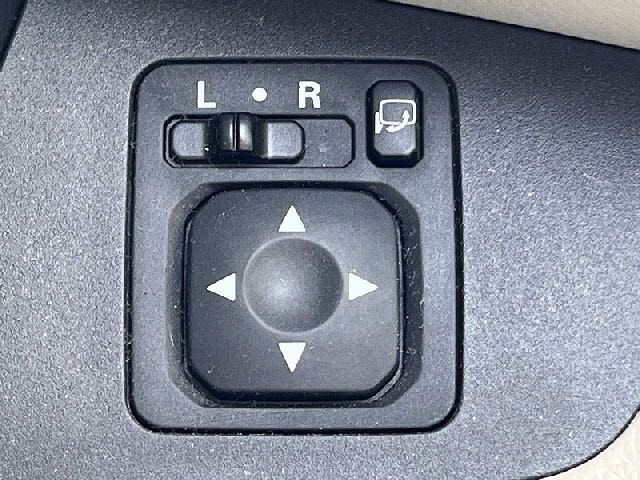 MITSUBISHI eK SPACE 2014