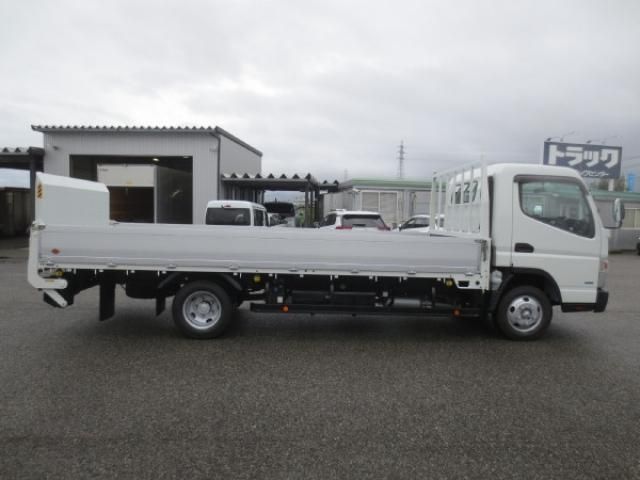 MITSUBISHI CANTER 2015