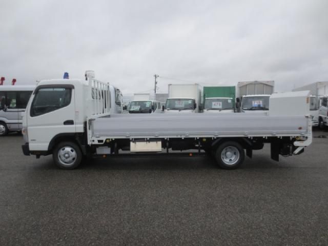 MITSUBISHI CANTER 2015