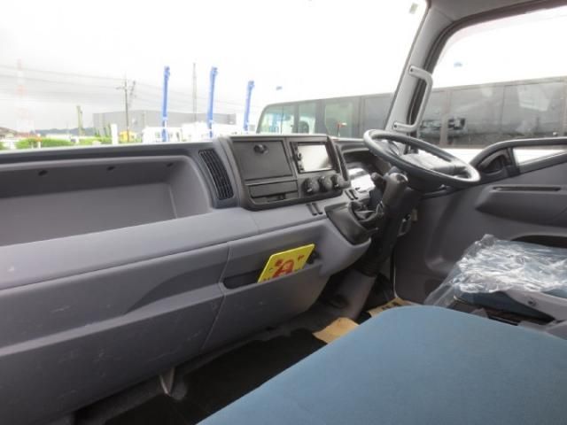 MITSUBISHI CANTER 2015
