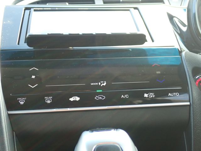 HONDA SHUTTLE HYBRID 2022