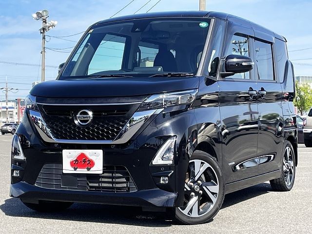 NISSAN ROOX 2020