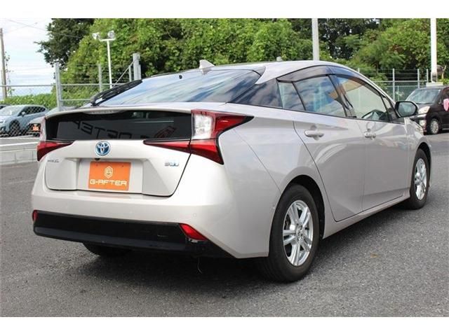 TOYOTA PRIUS 2019