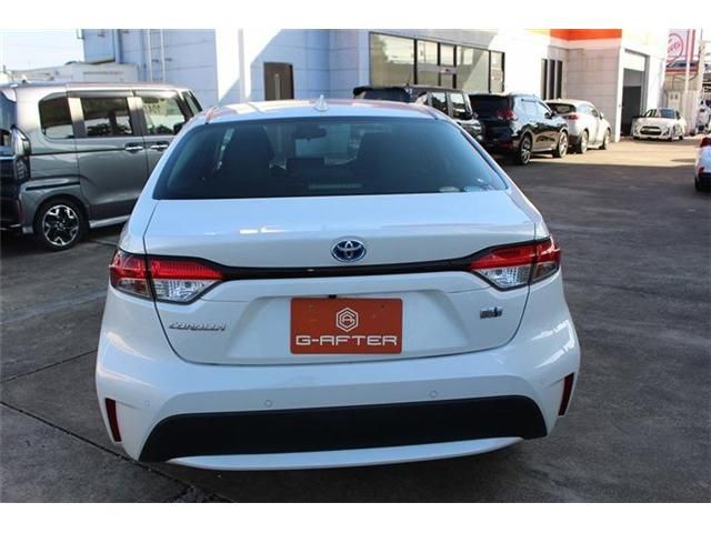 TOYOTA COROLLA sedan HYBRID 2019
