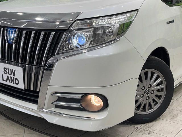 TOYOTA ESQUIRE HYBRID 2015