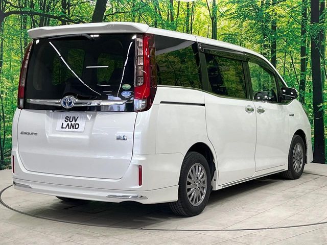 TOYOTA ESQUIRE HYBRID 2015