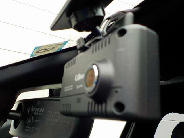 PEUGEOT PEUGEOT e-208 2023