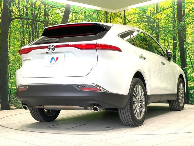 TOYOTA HARRIER 2WD 2022