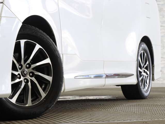 TOYOTA VELLFIRE 2016