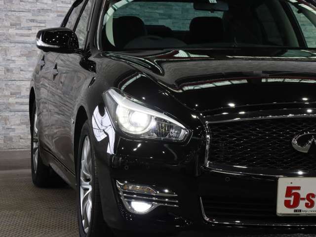 NISSAN FUGA HYBRID 2015