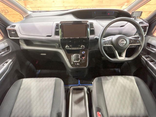 NISSAN SERENA  WG 2022