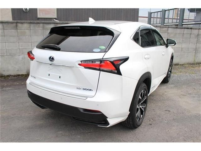 TOYOTA LEXUS NX300h AWD 2014