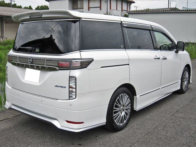 NISSAN ELGRAND 2024