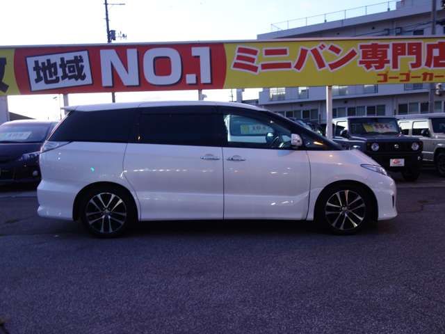 TOYOTA ESTIMA  4WD 2012