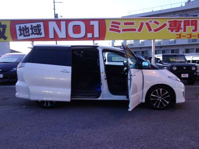 TOYOTA ESTIMA  4WD 2012