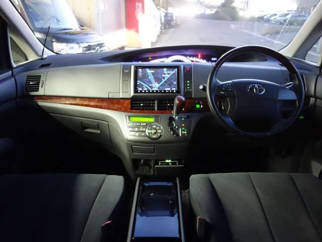 TOYOTA ESTIMA  4WD 2012