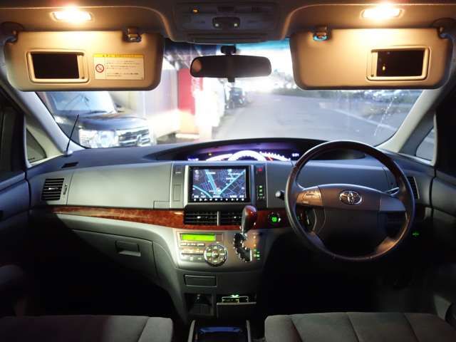 TOYOTA ESTIMA  4WD 2012