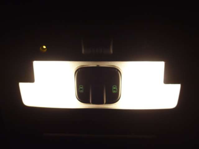 TOYOTA ESTIMA  4WD 2012