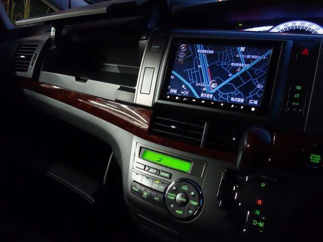 TOYOTA ESTIMA  4WD 2012