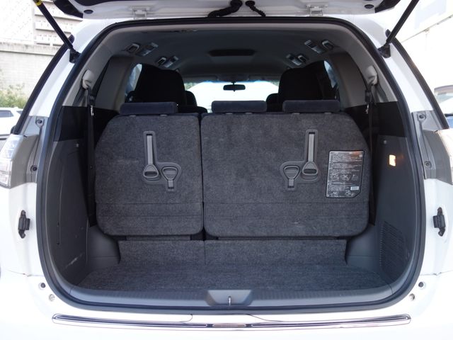 TOYOTA ESTIMA  4WD 2012