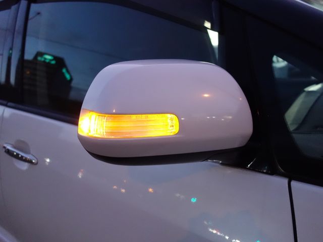 TOYOTA ESTIMA  4WD 2012