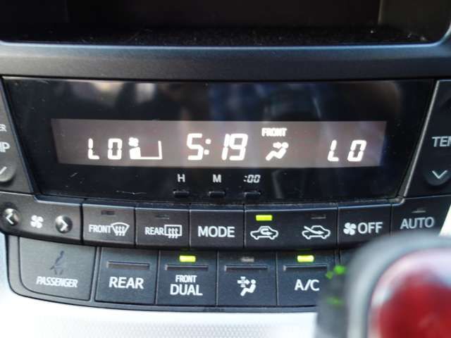 TOYOTA ALPHARD 4WD 2009