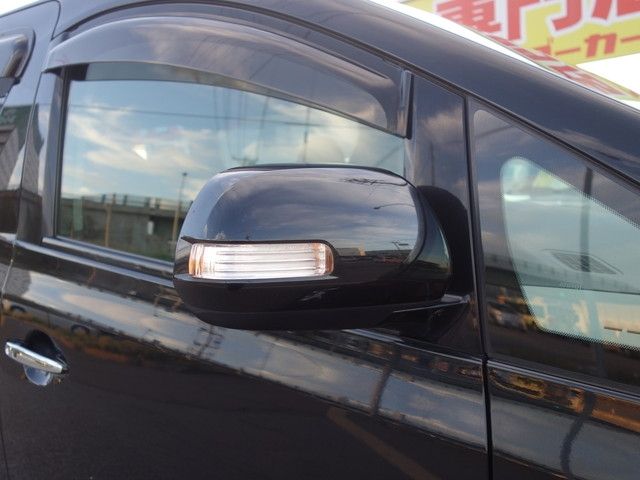 TOYOTA ALPHARD 4WD 2009