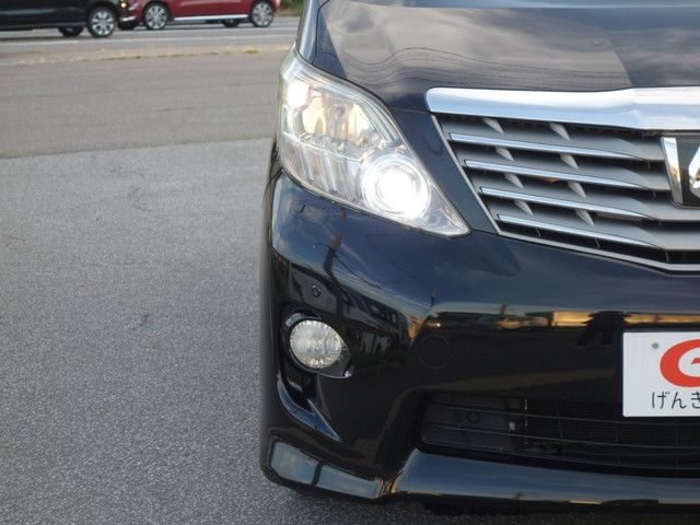 TOYOTA ALPHARD 4WD 2009