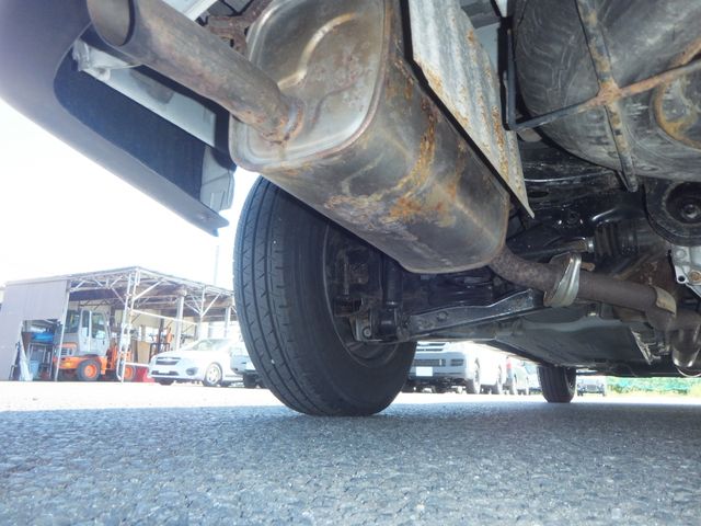 NISSAN NV150 AD 4WD 2017