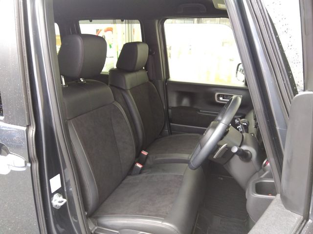 HONDA N BOX CUSTOM 2024