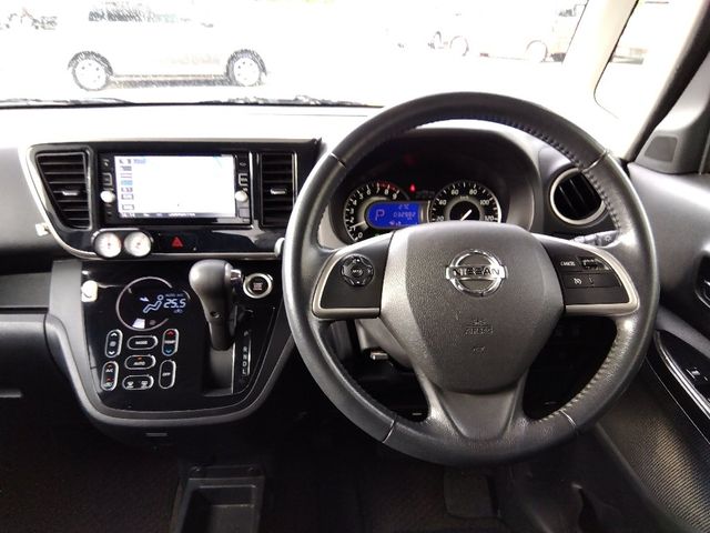 NISSAN DAYZ ROOX 2017