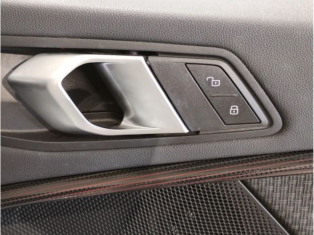 BMW BMW 1series 2021