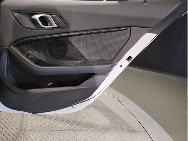 BMW BMW 1series 2021