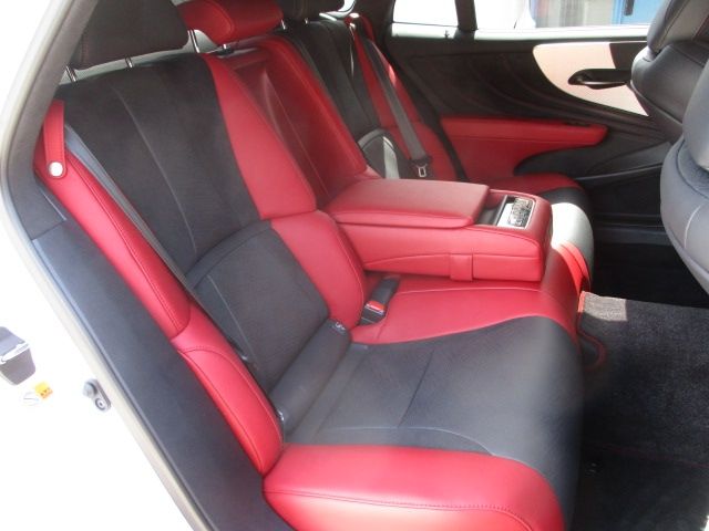 TOYOTA LEXUS LS500 2025