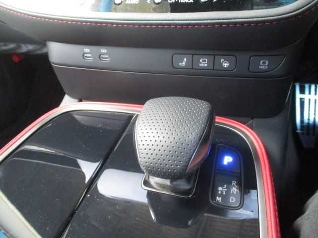 TOYOTA LEXUS LS500 2025