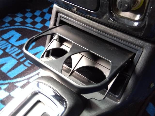 DAIHATSU MIRA GINO 2002