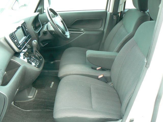 NISSAN DAYZ ROOX 2016