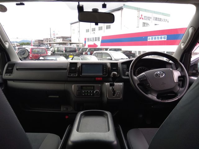 TOYOTA REGIUSACE van 4WD 2017